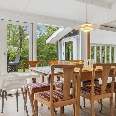 Nyaraló In Faxe Ladeplads With Wifi