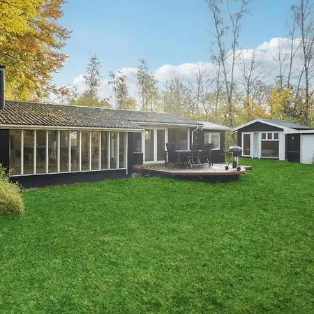 In Faxe Ladeplads With Wifi